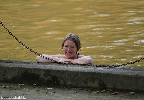 Schwimmen im Thermalbad des Parque Terra Nostra