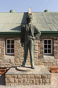 Statue von Thomas Cullinan bei der Cullinan Diamond Mine