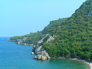 Felsküste bei Olympos in der Türkei