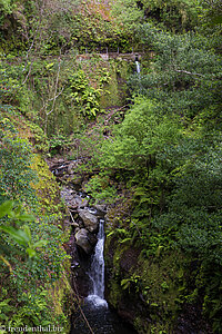 Wasserfall bei der Fajã do Rodrigues