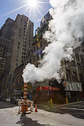 es dampft aus den Straßen von New York