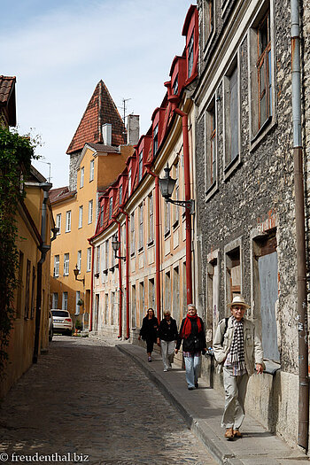 Gasse zum Loewenschede torn in Tallinn