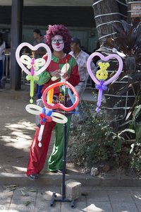 Clown im People's Park von Yangon