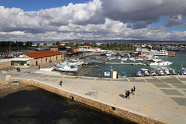 Blick auf den Hafen von Pafos