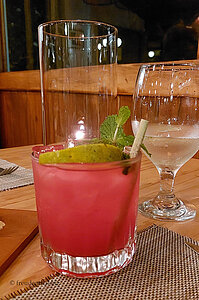 Kleiner Cocktail im Restaurant El Sapo at Senda