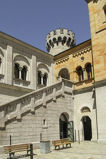 Innenhof mit Türmen im Schloss Neuschwanstein