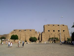 der Karnak-Tempel und sein Eingangspylon