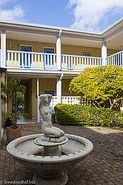 Brunnen im Hof des Hotels Le Cilaos - La Réunion