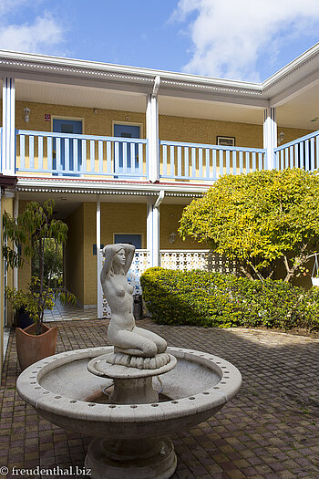 Brunnen im Hof des Hotels Le Cilaos auf La Réunion