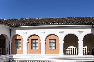 Typische koloniale Architektur im Hotel La Plazuela von Popayán.