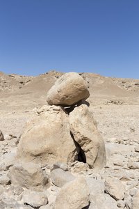 Steinpyramiden beim Wadi Ayun im Oman