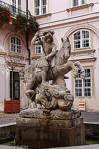 Brunnen des Heiligen Georgs mit dem Drachen