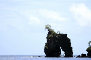 Felsen mit den gehängten Piraten aus Fluch der Karibik