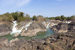 Blick auf den Somphamit-Wasserfall auf Don Khon