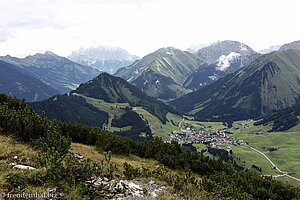 Blick zurück über Berwang und die Heiterwanger Hochalm