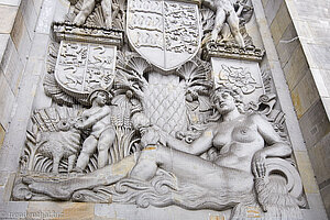 Relief am Reichstagsgebäude in Berlin