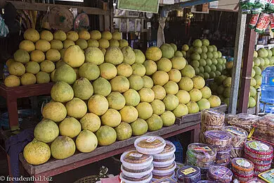 Pomelostand im Kayin-Staat von Myanmar