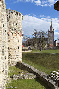 Blick aus der Ordensburg auf Cesis