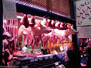 Schweinestand in der Zentralen Markthalle von Budapest