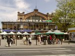 Die Markthallen von Mirowska in Warschau
