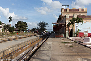 am Bahnsteig von Camagüey