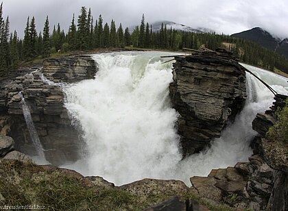 Wasserfallkessel der Athabasca Falls