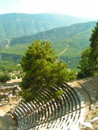 Die Sitzreihen im Amphitheater von Arykanda im Taurusgebirge