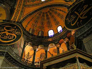 Hagia Sophia, erst eine Kirche, dann Moschee, heute Museum.