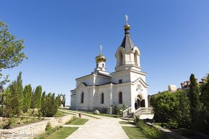 das Orheiul Vechi Kloster auf dem Butuceni-Hügel in Moldawien