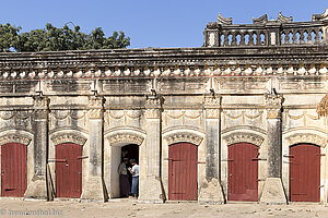 Eingänge zum Ananda Tempel von Bagan