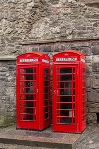 vom Aussterben bedroht: britische Telefonzellen in Schottland