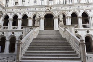 Scala dei Giganti - »Treppe der Giganten«