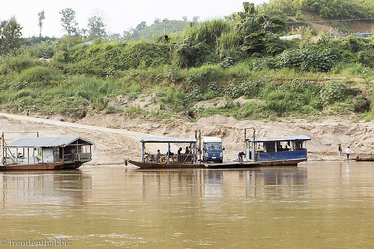 Autofähre am Mekong - Mekong Cruise