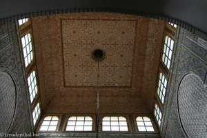 im Mausoleum des Mulay Ismail bei Meknès