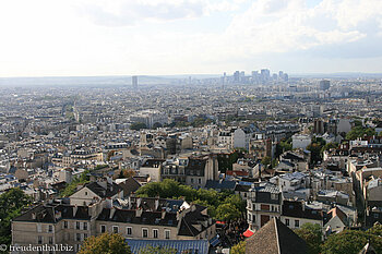 Blick über Paris Richtung Arc de Defense