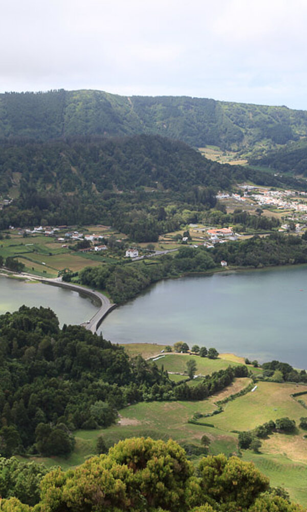 Aussicht auf den Lagoa Verde und Lagoa Azul