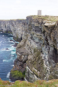 Die Steilküste beim Marwick Head