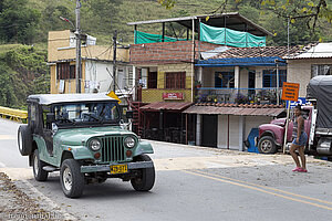 Alter Jeep in Irra.