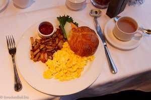 Amerikanisches Frühstück im Humphrey's Half Moon Inn - Lars' Teller