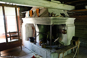 Feuerstelle in der Kurssi-Farm