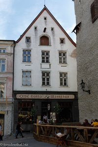 Restaurant Olde Hansa, Eingang vom Rathausplatz 