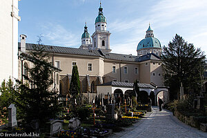 Blick über den Petersfriedhof