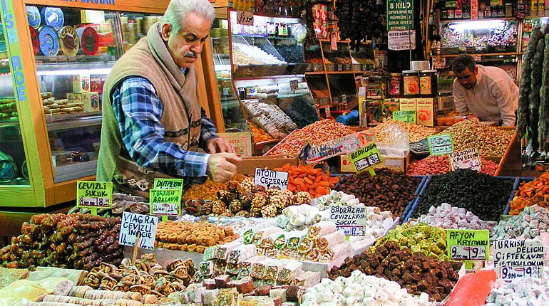 Kalorienbomben auf dem Ägyptenbasar von Istanbul