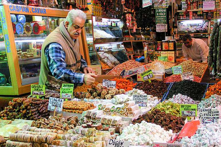 Kalorienbomben auf dem Ägyptenbasar von Istanbul Kalorienbomben auf dem Ägyptenbasar von Istanbul