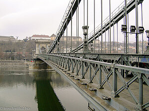 Kettenbrücke