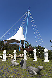 Im Kreis der chinesischen Tierkreiszeichen - Haesindang Penis Park