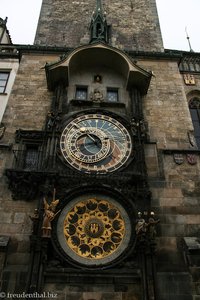 Aposteluhr und Astrologische Uhr am Altstädter Rathaus