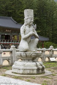 Bodhisattva-Statue im Woljeongsa Tempel