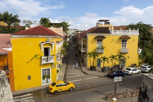 Blick von den Murallas auf die Altstadt von Cartagena.