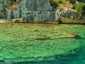 Die versunkene Stadt Dolikhiste bei Kekova